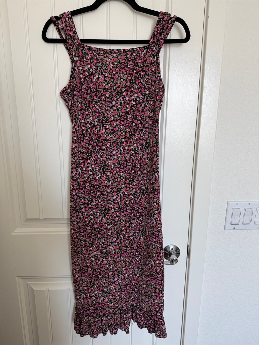 Y2K 2000s Rom com Sleeveless Pink Floral Midi Dress - Picture 3 of 6